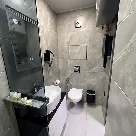 View Premium With Panoramic View And Free Parking *