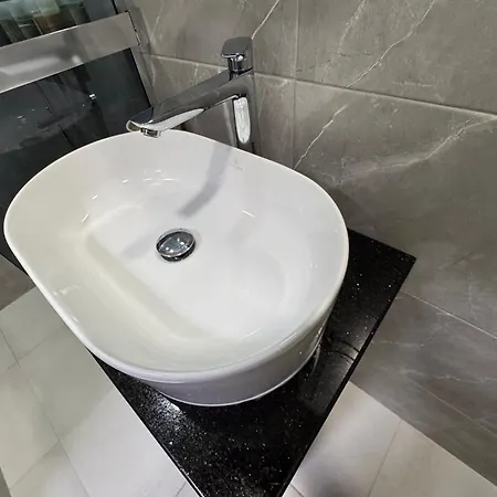 View Premium With Panoramic View And Free Parking
